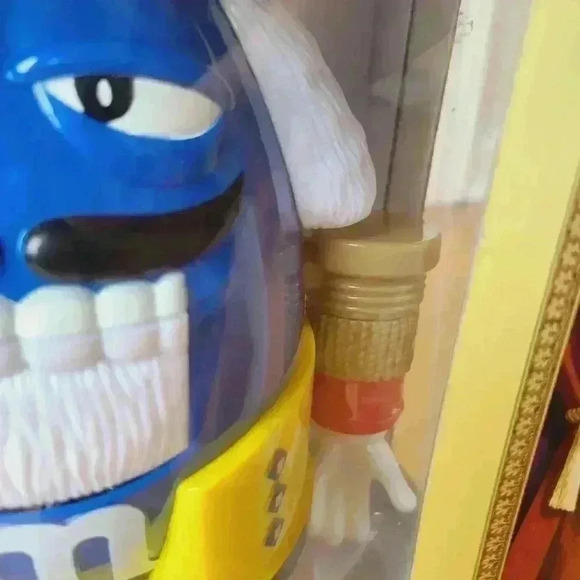 M&M's Nutcracker Sweet Candy Dispenser Holiday Limited Edition - Picture 9 of 12